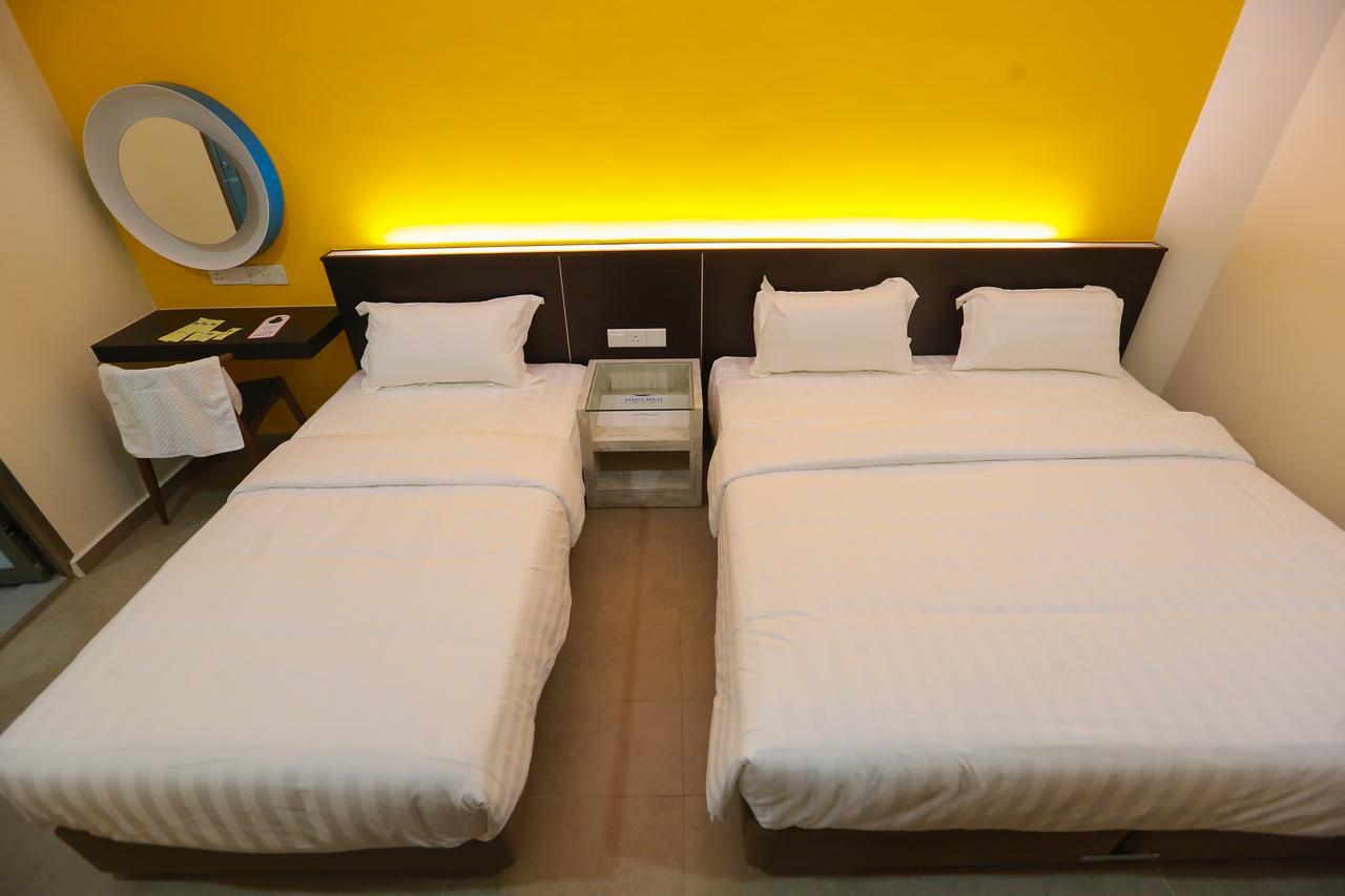 Deluxe Family Room