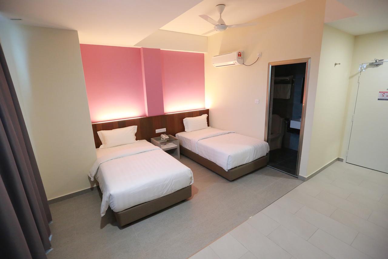Executive Deluxe Super Twin Room