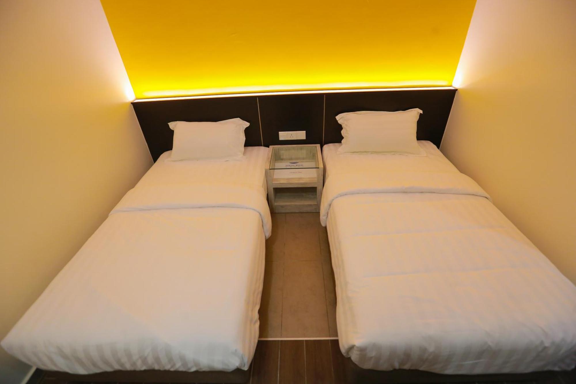 Deluxe Super Twin Room
